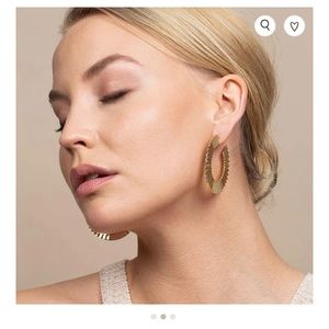 Uncommon James North Hoops